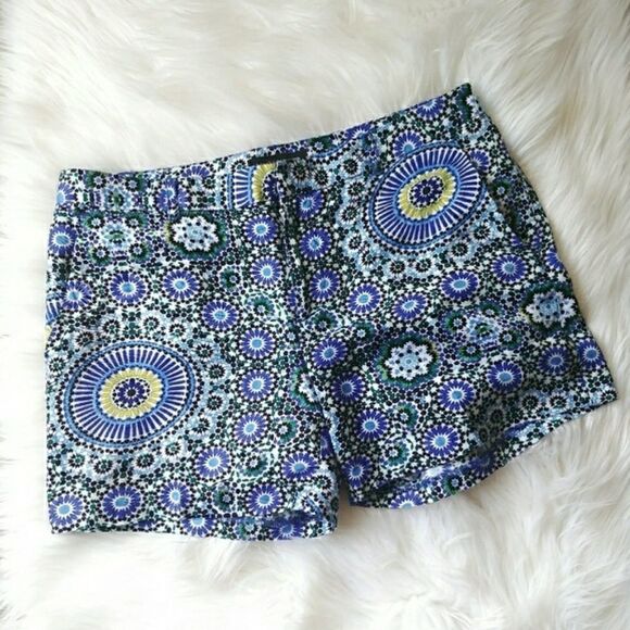 Banana Republic Pants - Banana Republic Geometric Print Shorts Blue Size 4 Women